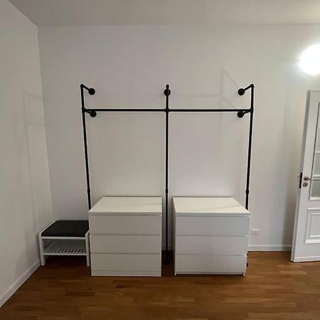Appartamento Spazioso In Centro 皮亚琴察 外观 照片